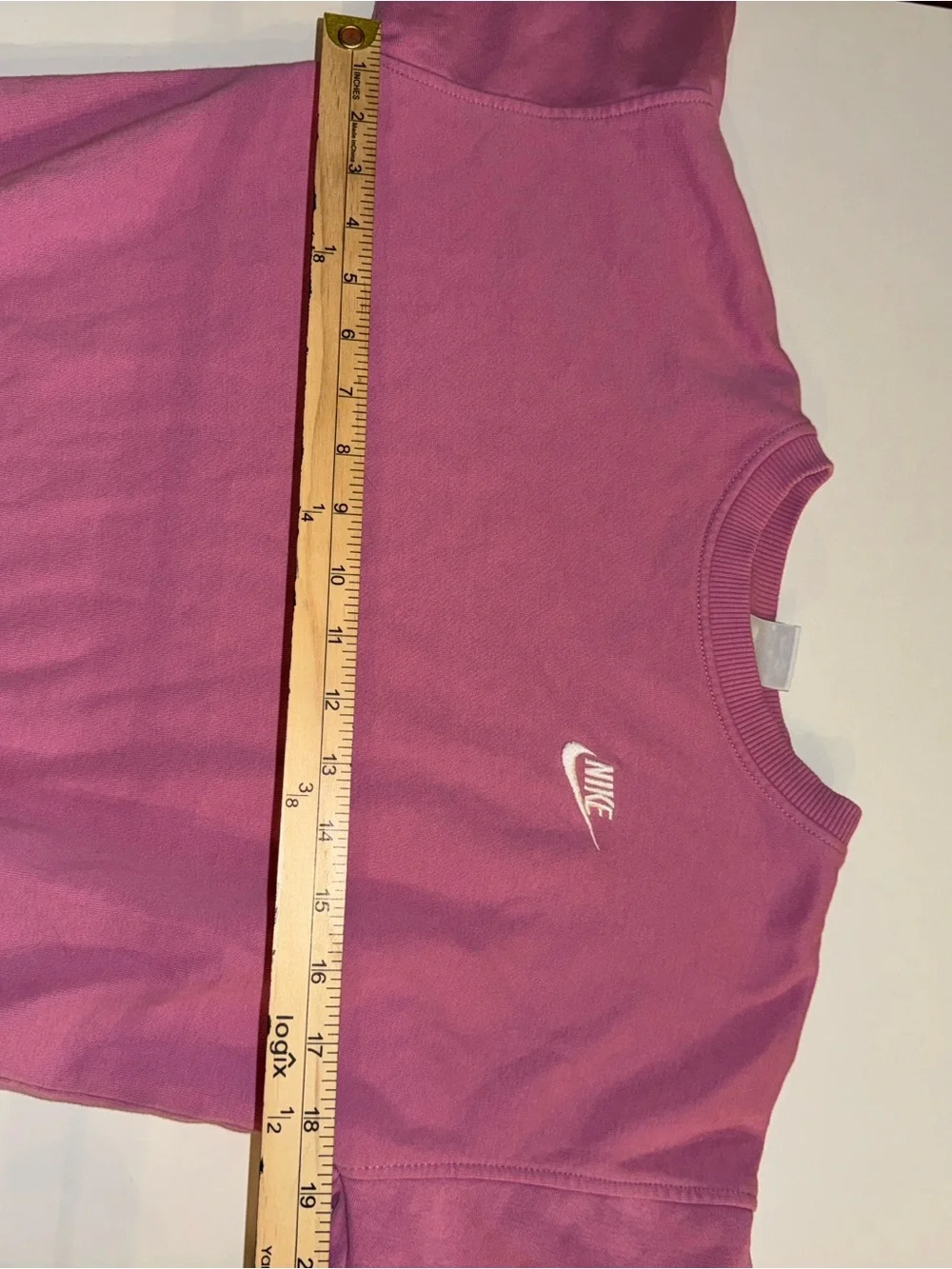 Nike Crewneck Sweatshirt Size M Mauve Pink Embroidered Swoosh Pullover